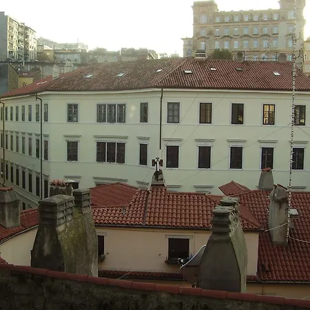 Gens Julia Bed & Breakfast 4*