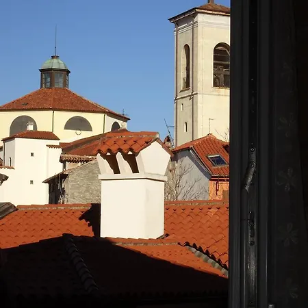 Bed and Breakfast Gens Julia Τεργέστη