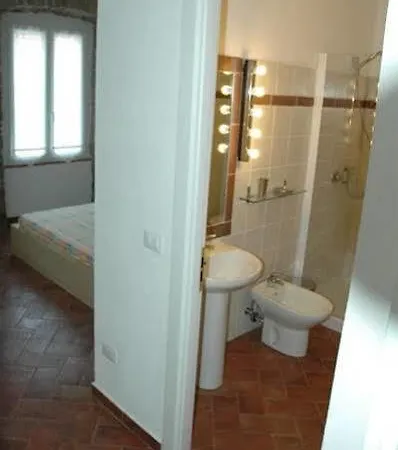 Gens Julia Bed and Breakfast 4*