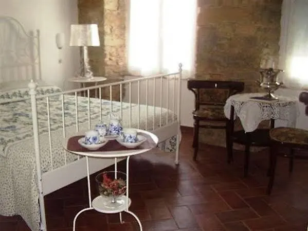 Gens Julia Bed & Breakfast